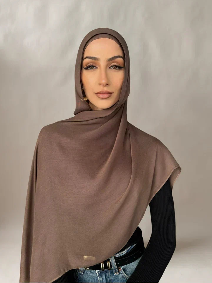 How to Choose the Right Hijab Fabric for Every Season | The Complete Guide