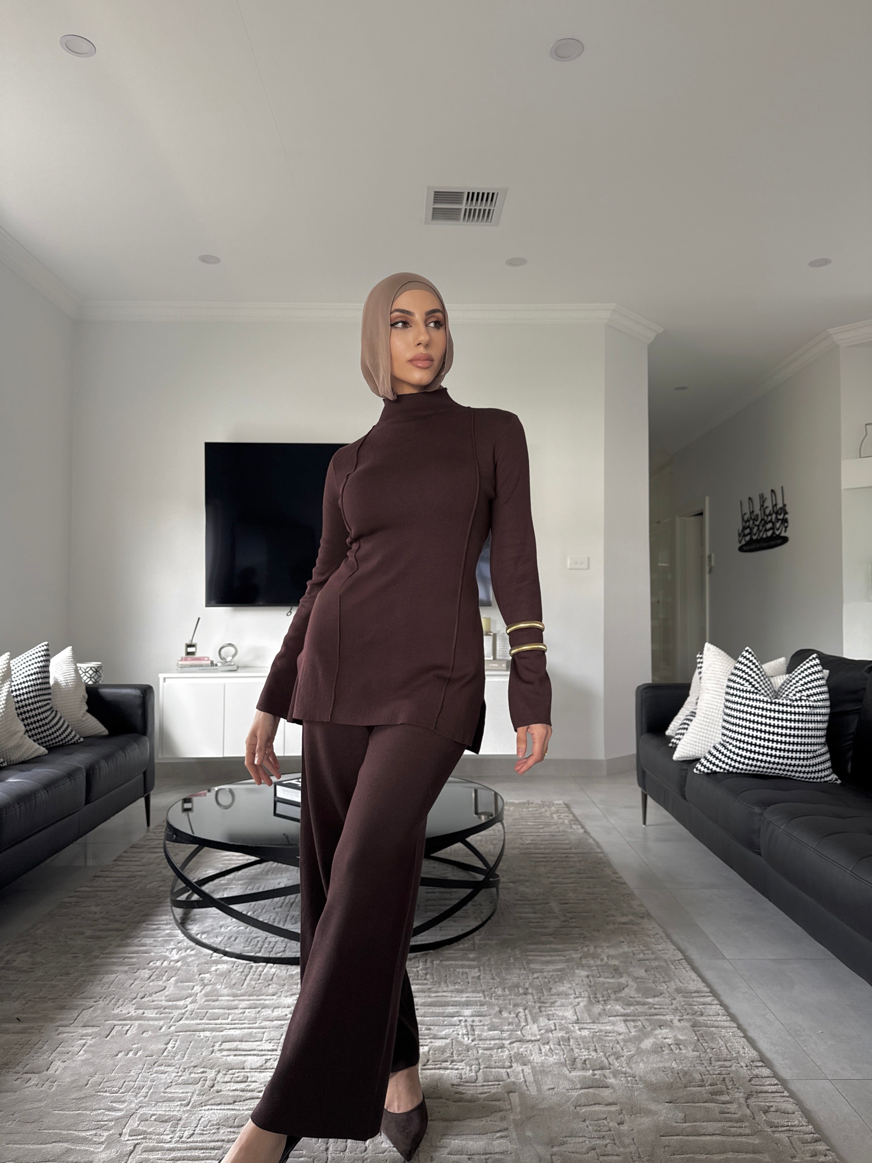 Tyra set