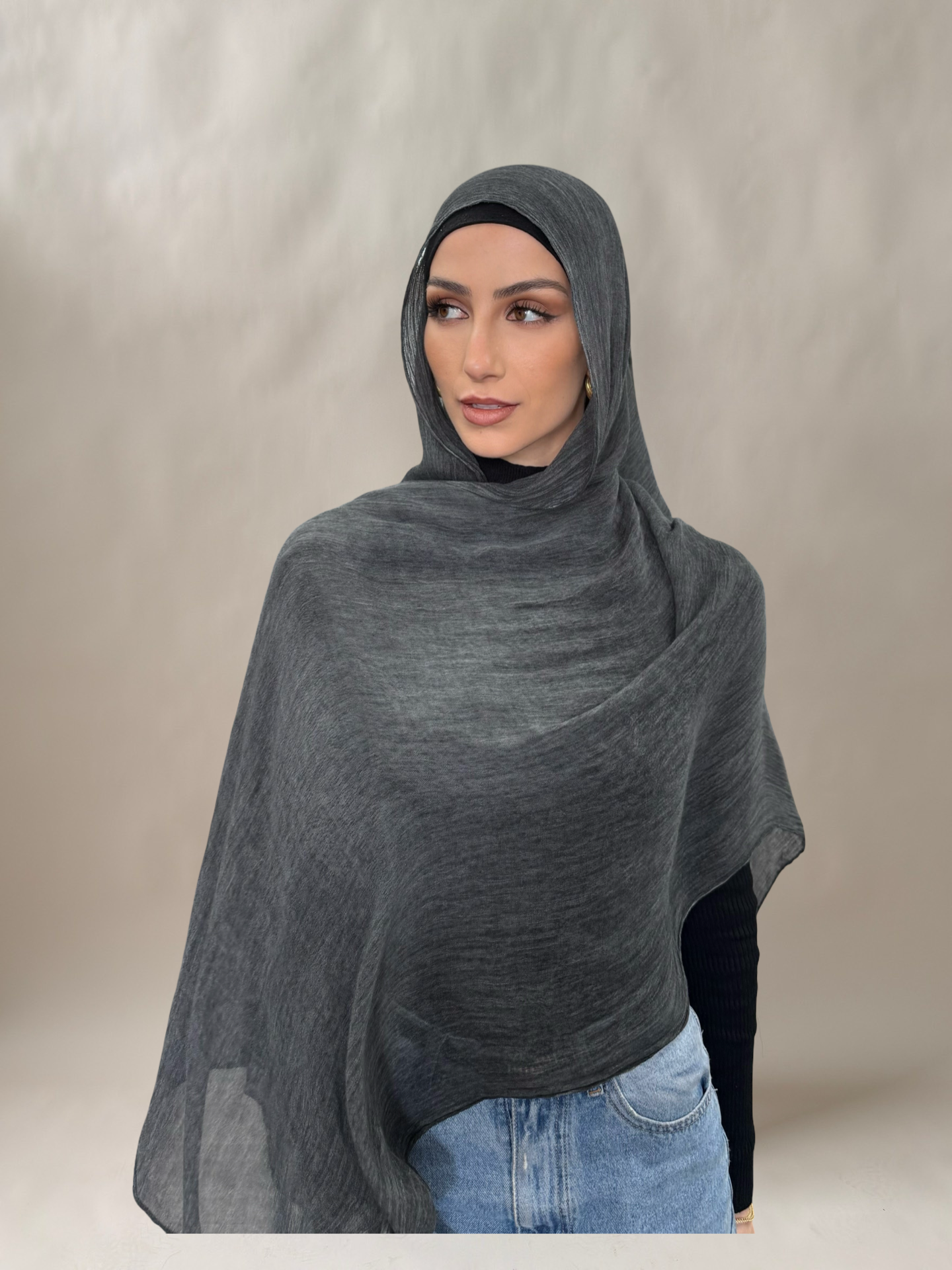 Crinkled hijab. # 1 Black.