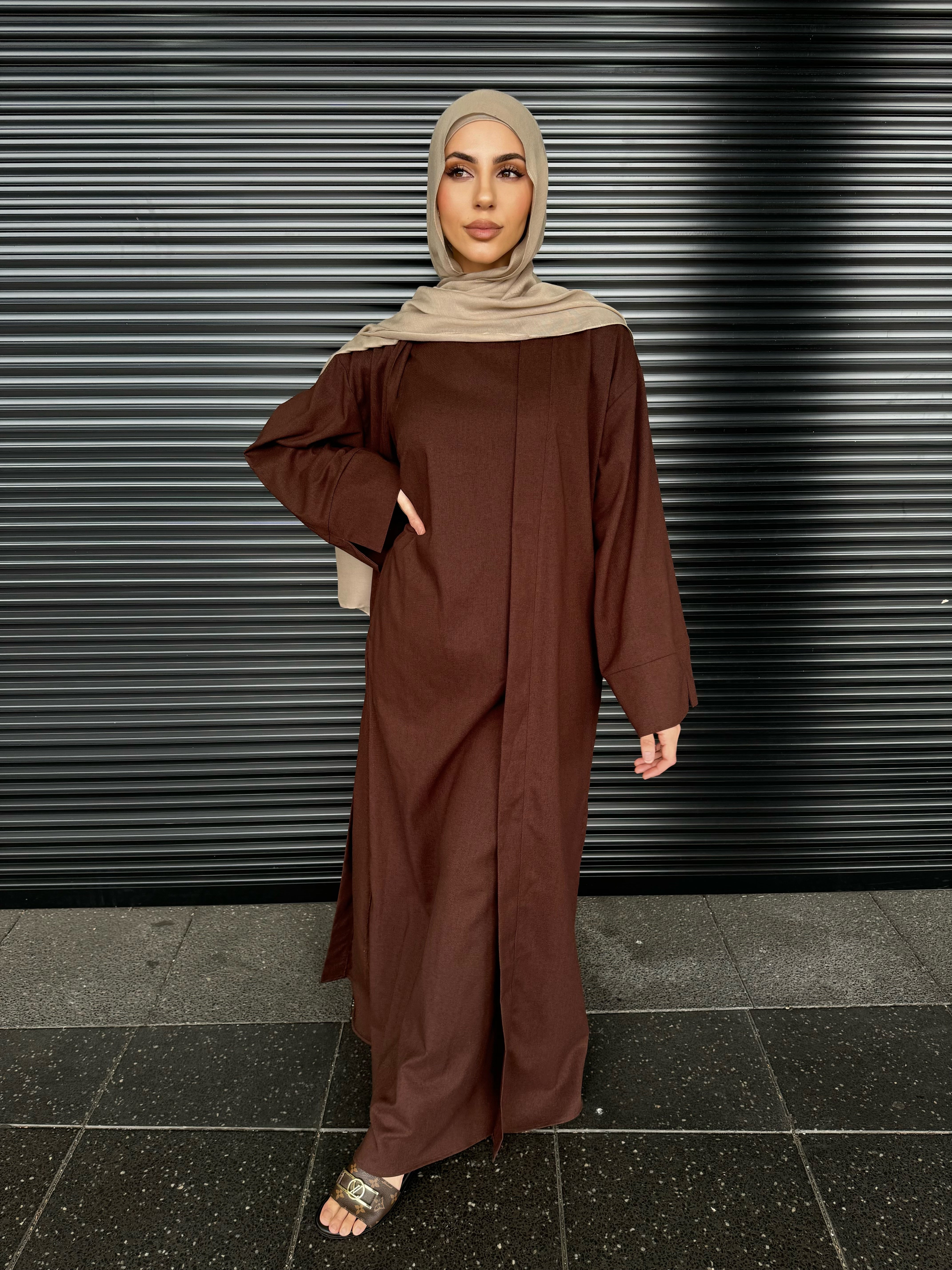 Malaak linen abaya set