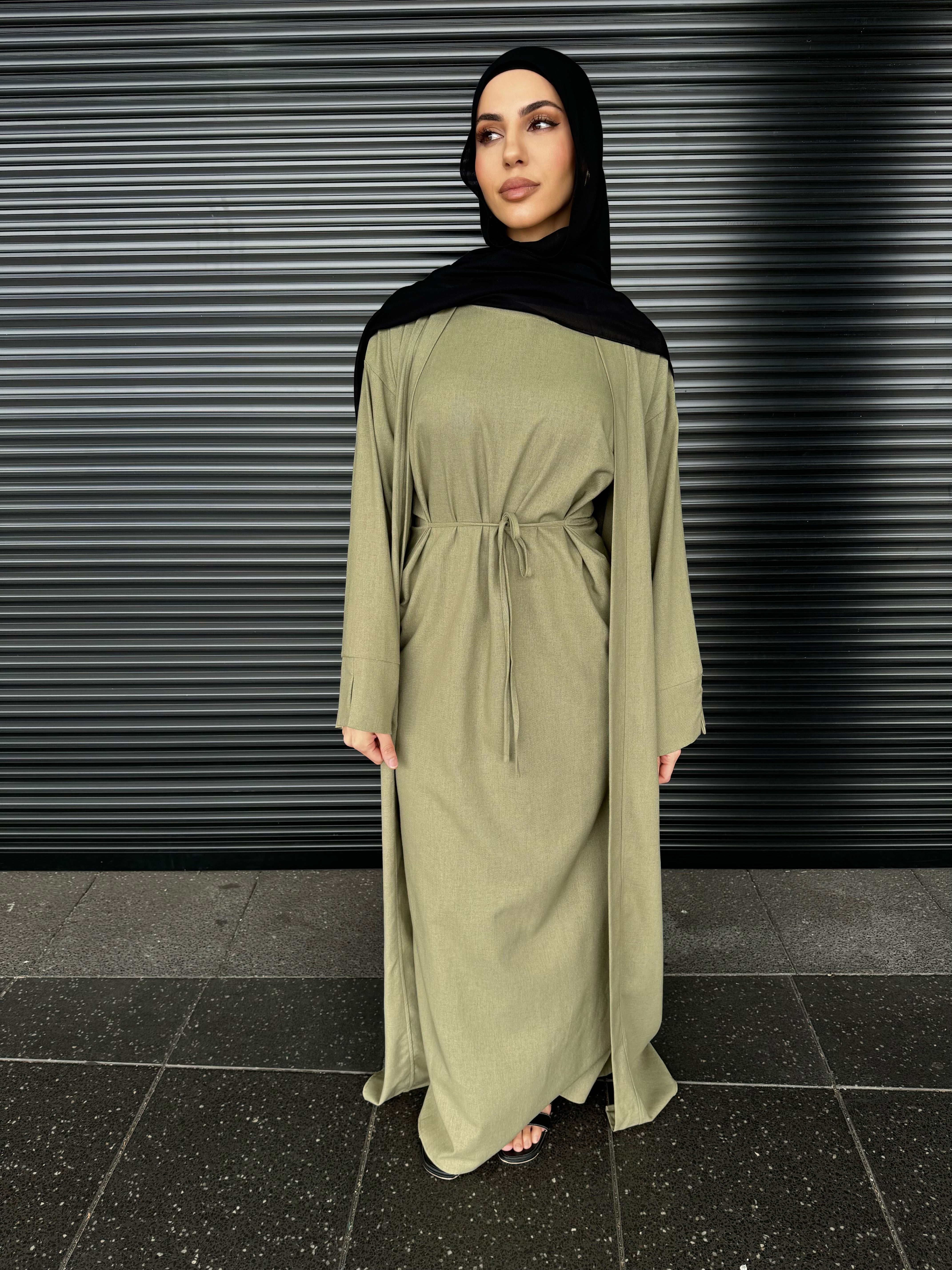 Malaak linen abaya set