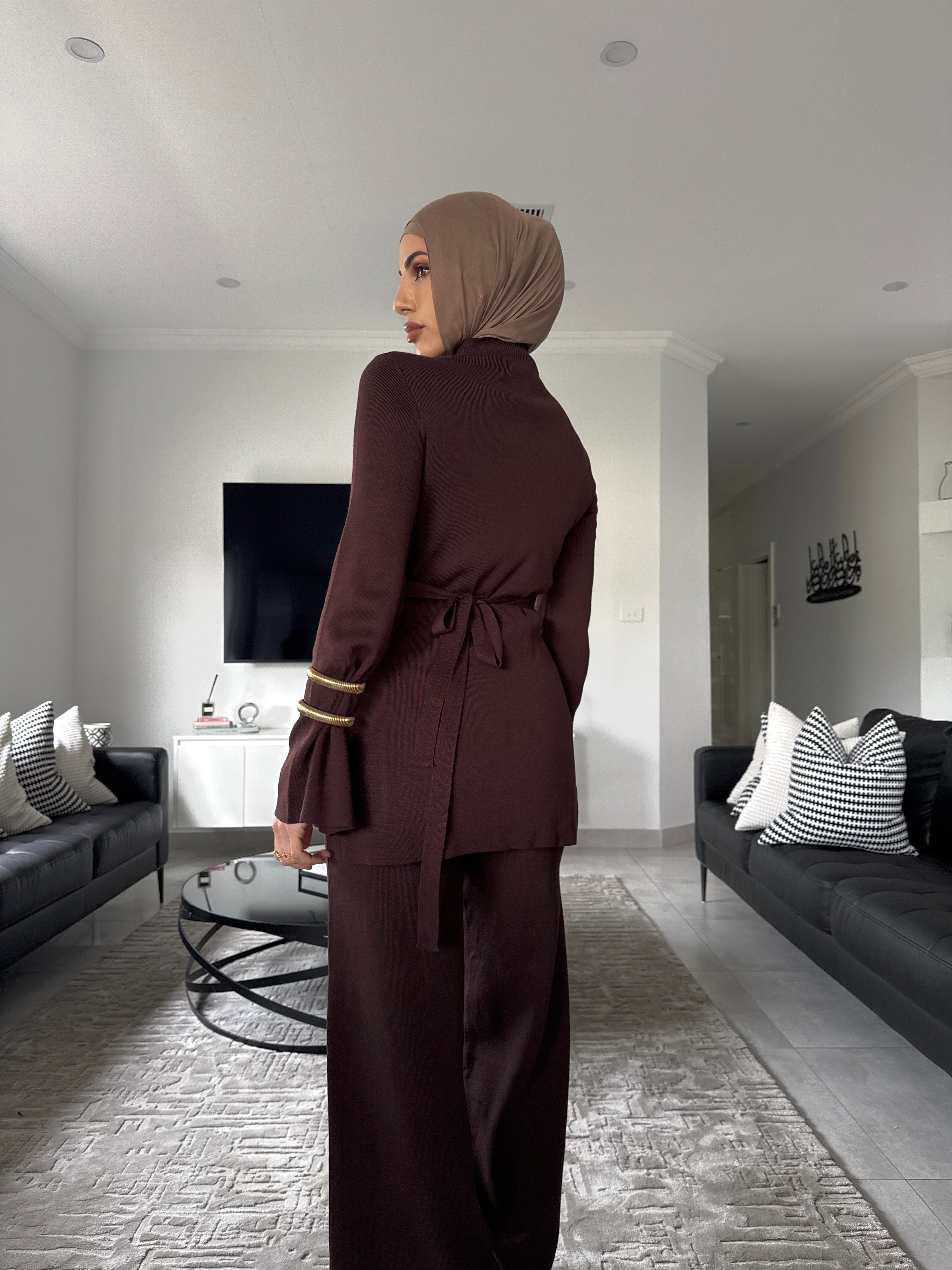 Tyra set