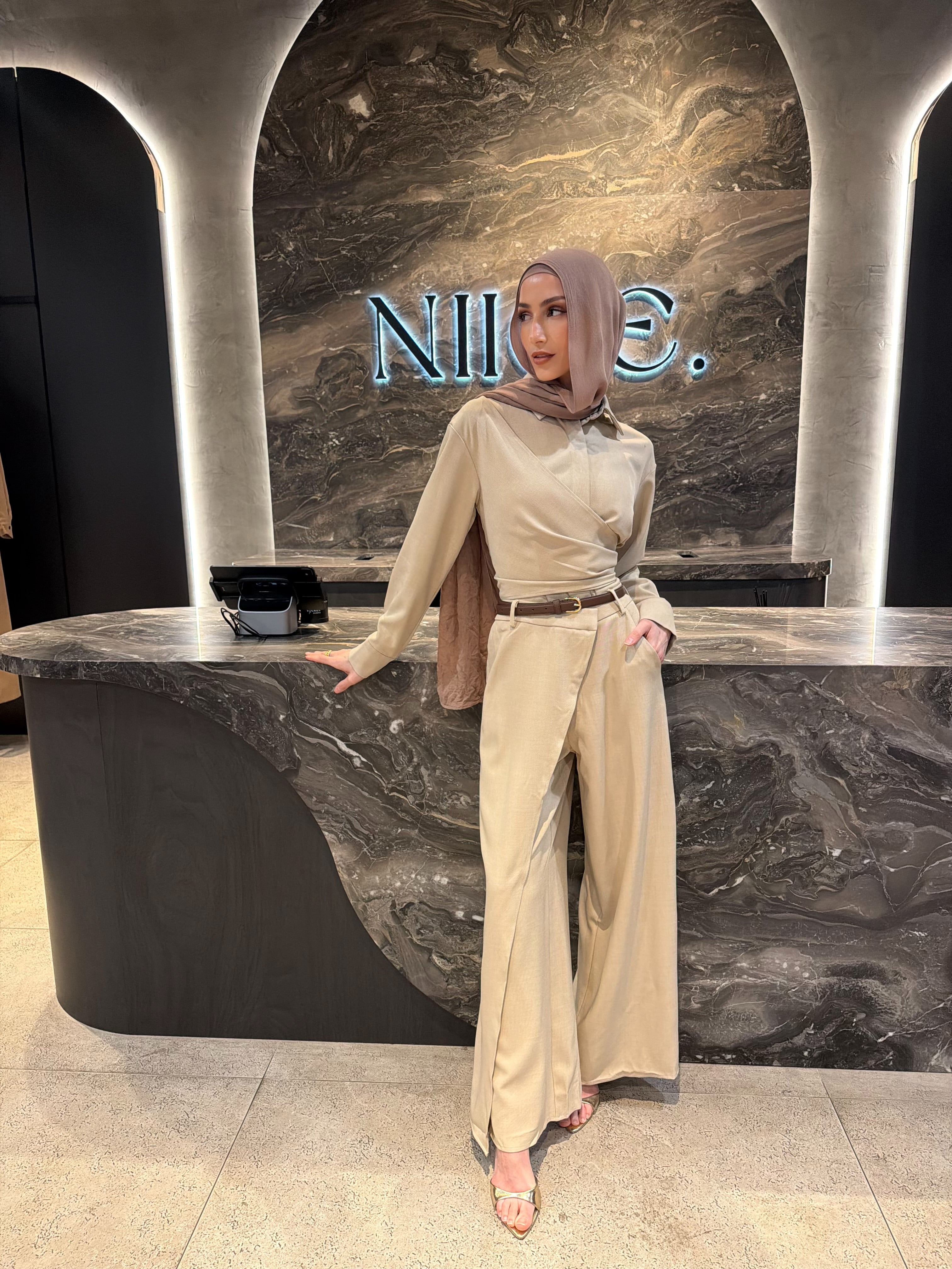 Cari Set