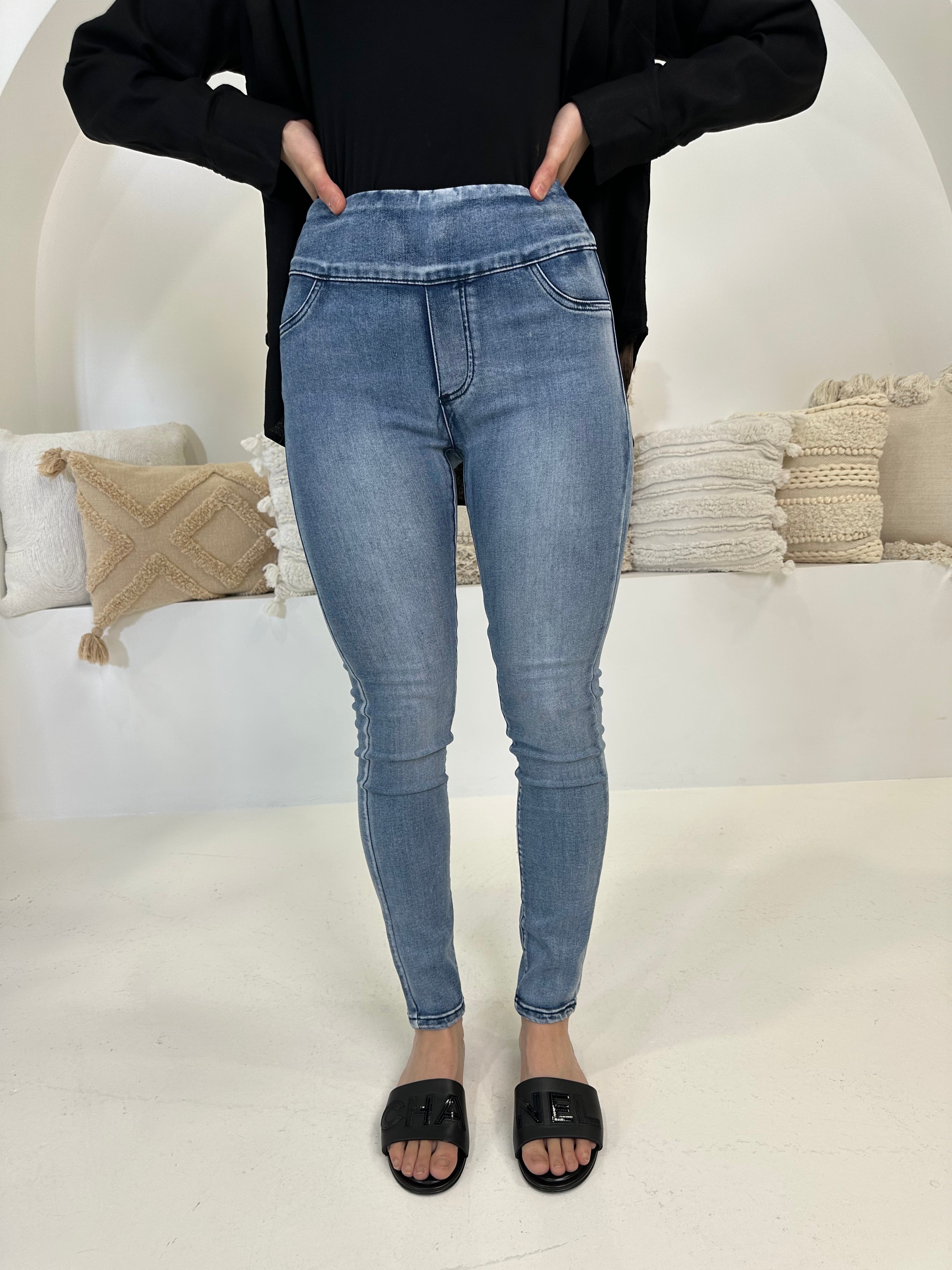 Dima Skinny Jeans