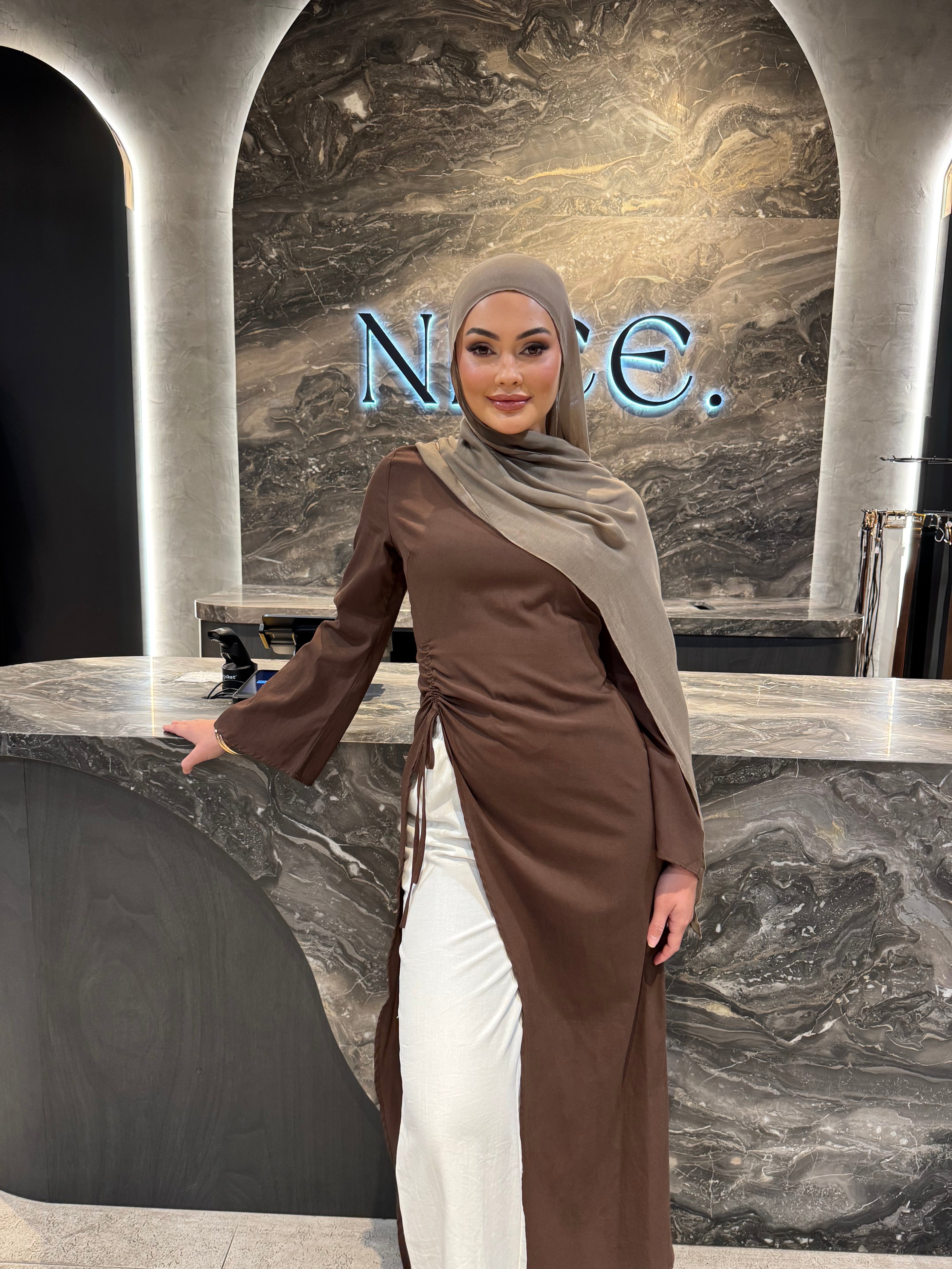 Dee long top