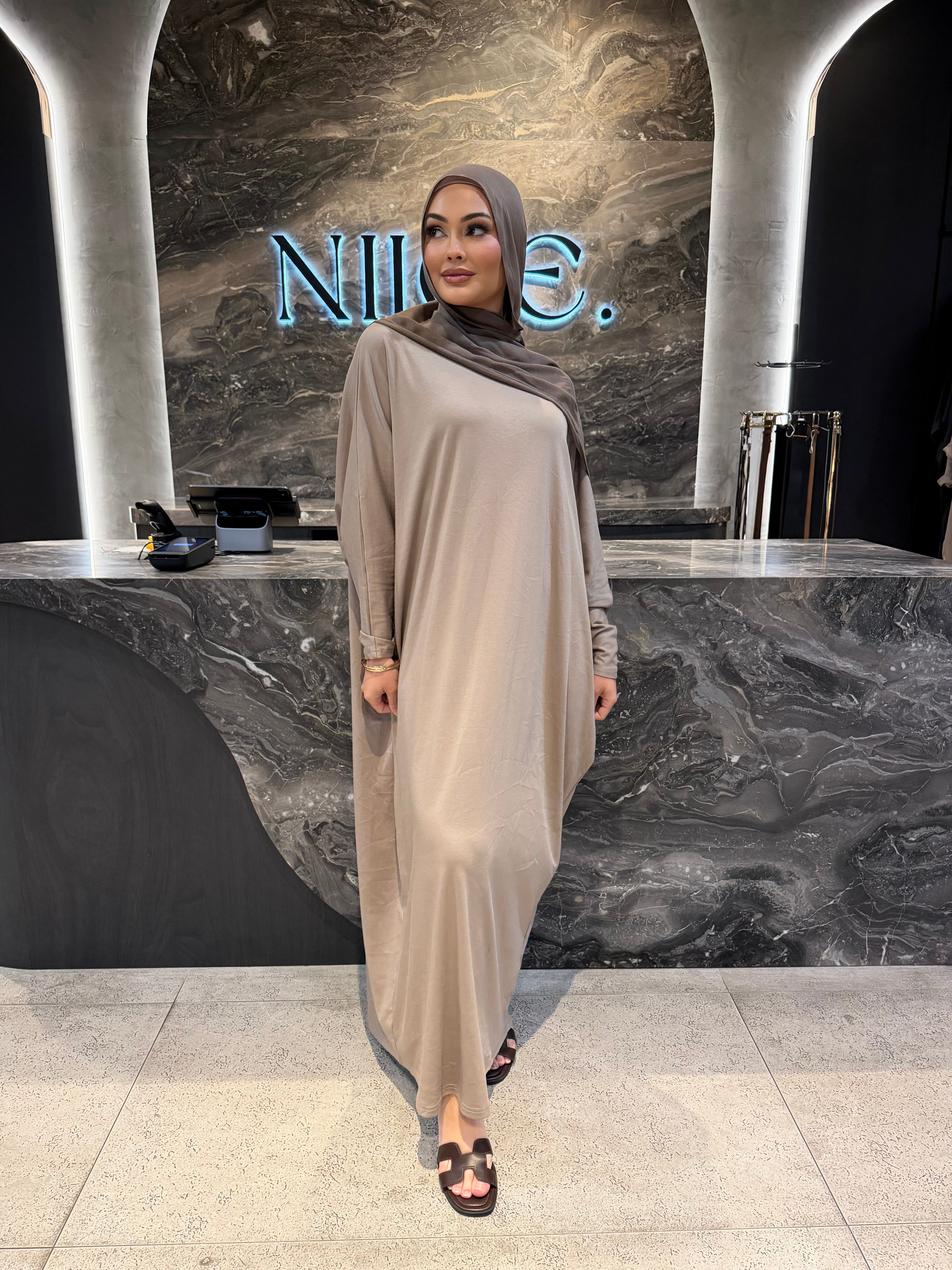 Umrah abaya