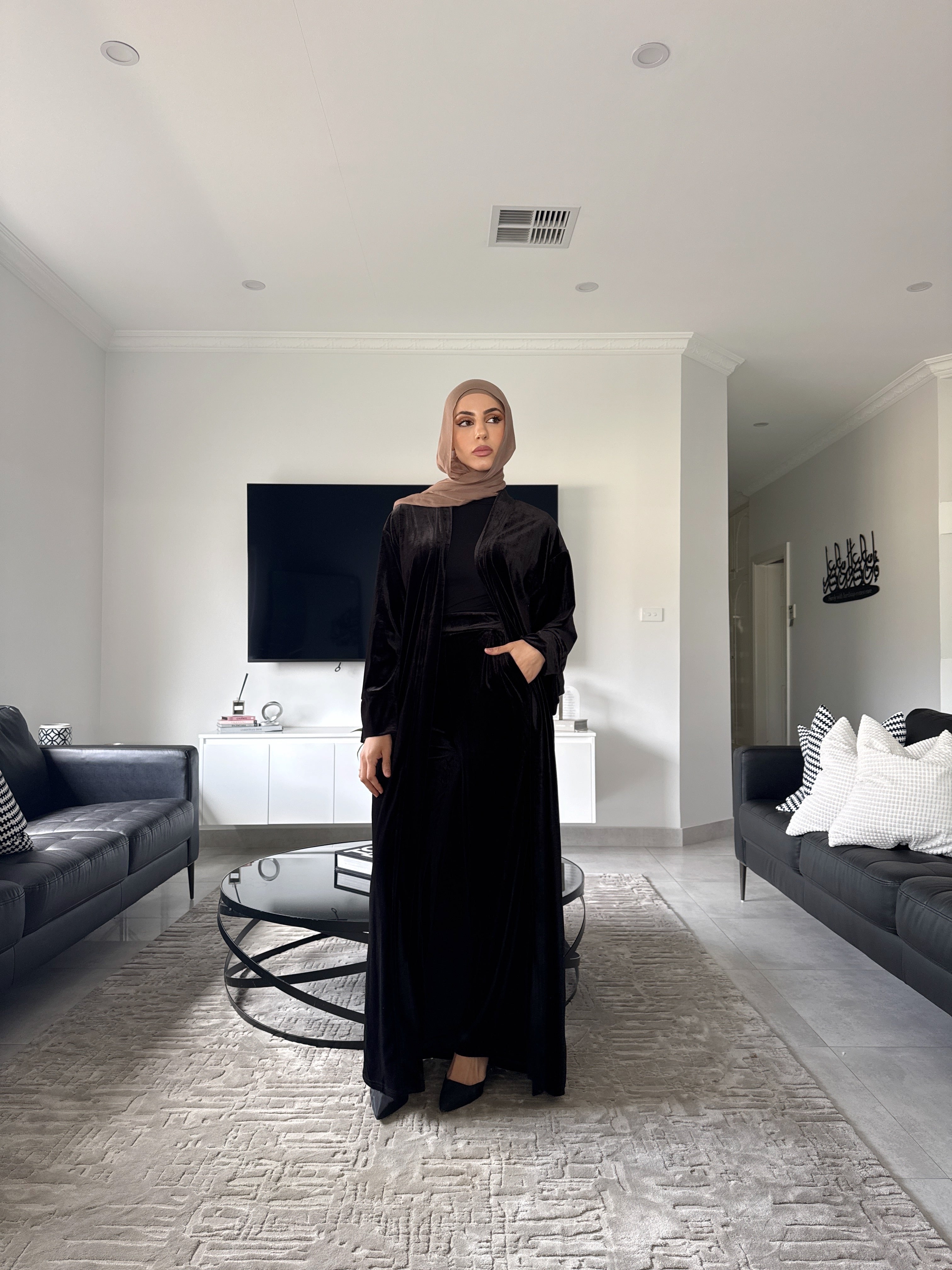 Vienna Velvet Set
