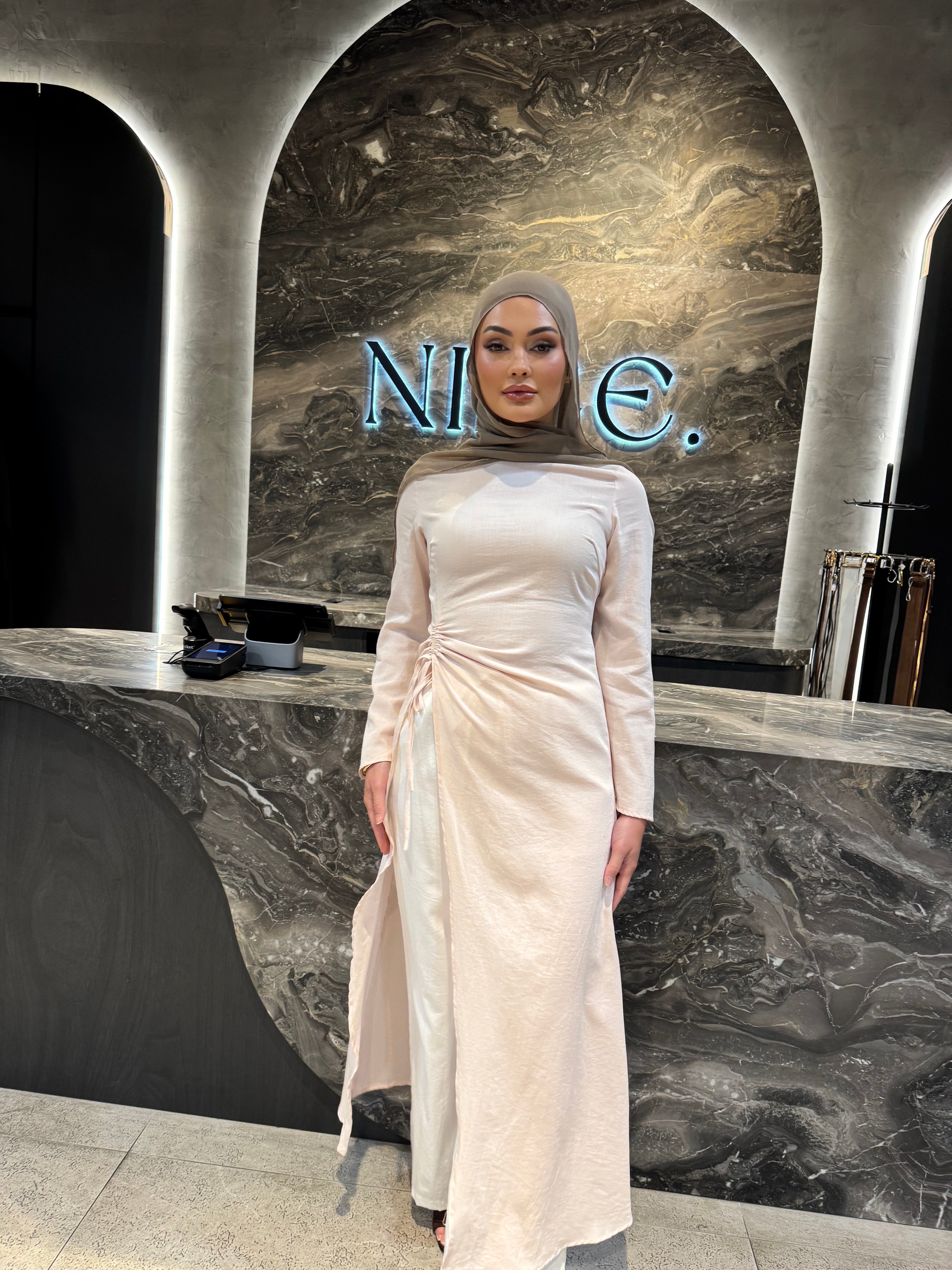 Dee long top
