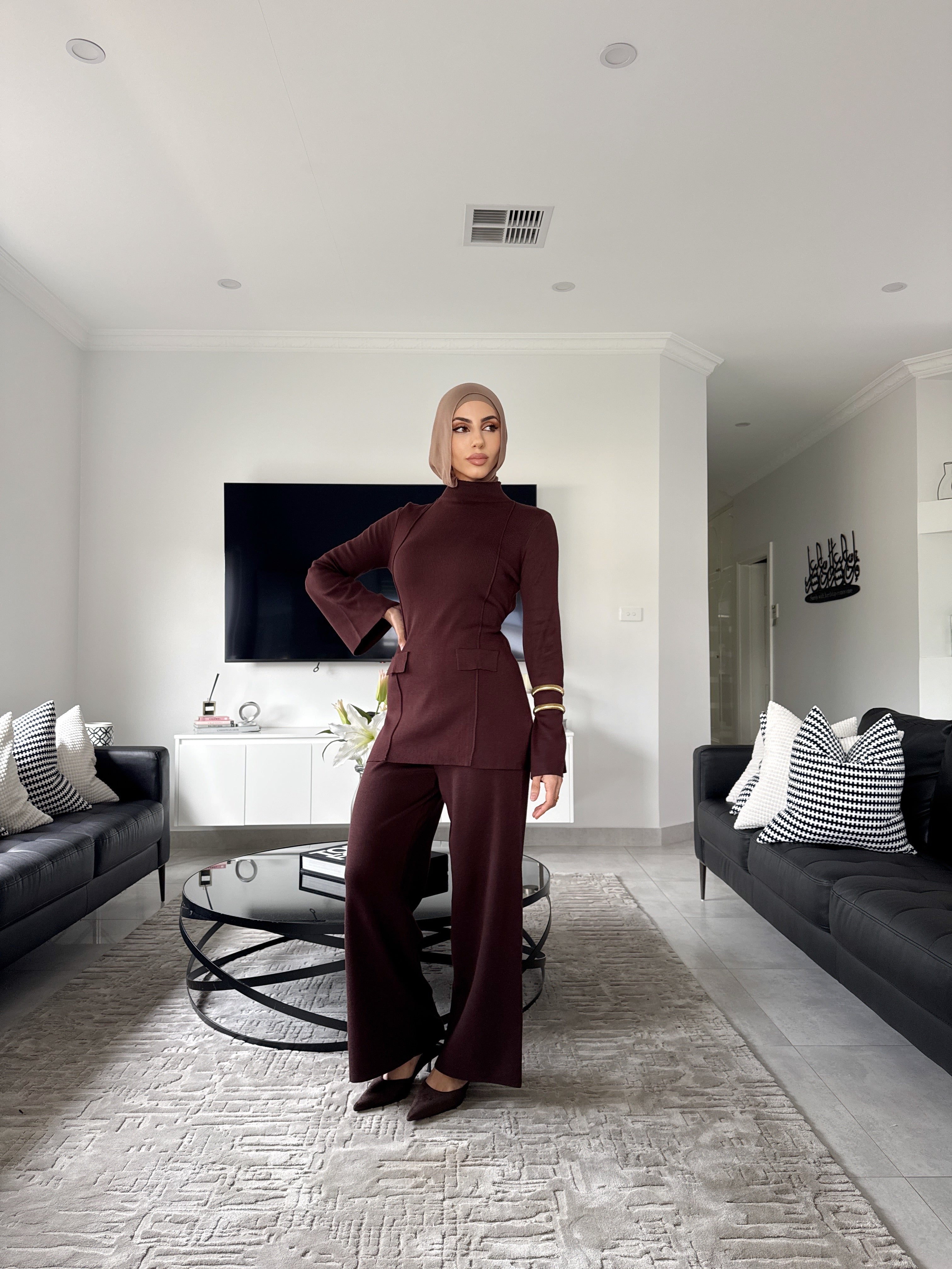 Tyra set