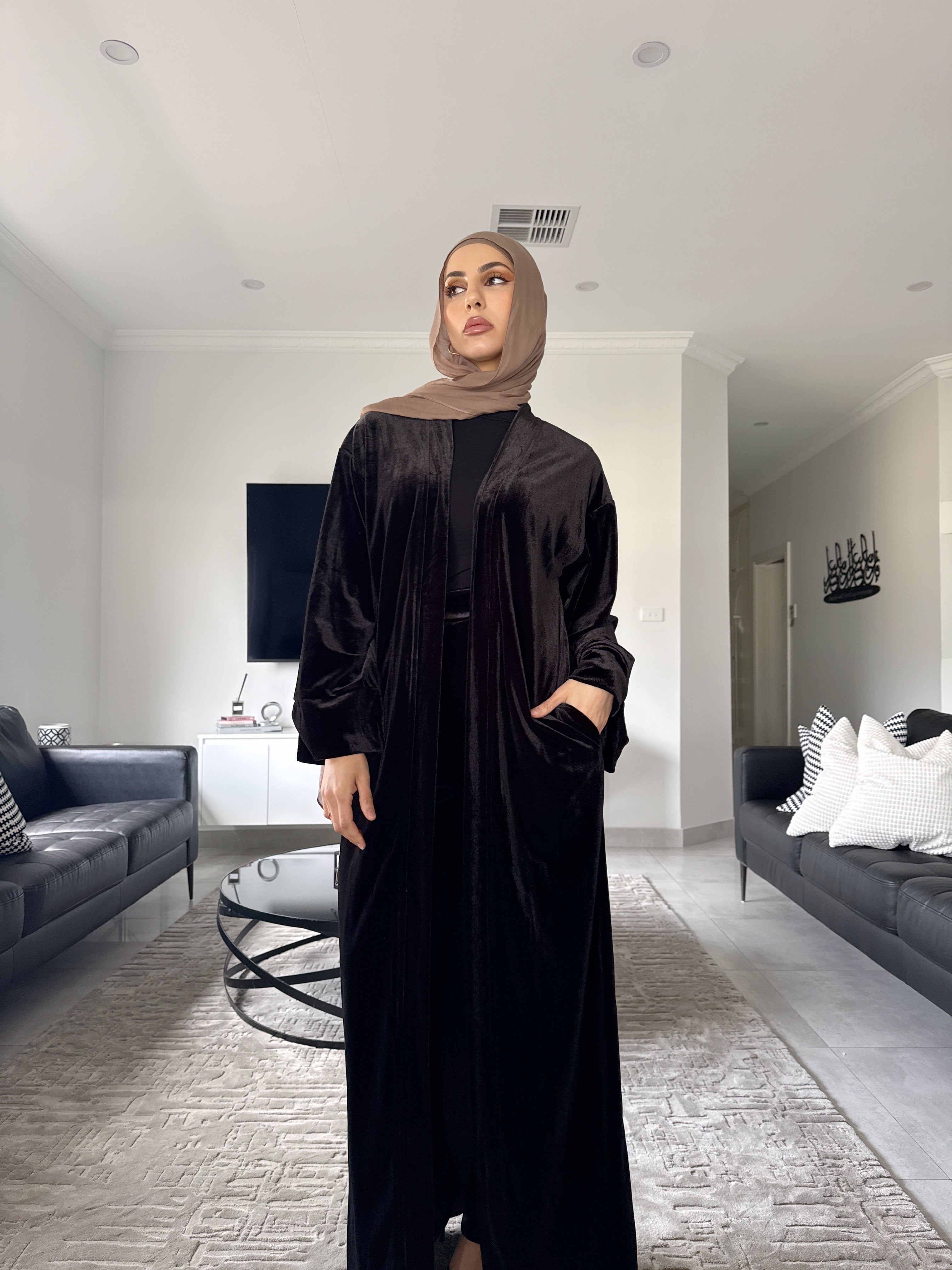 Vienna Velvet Set