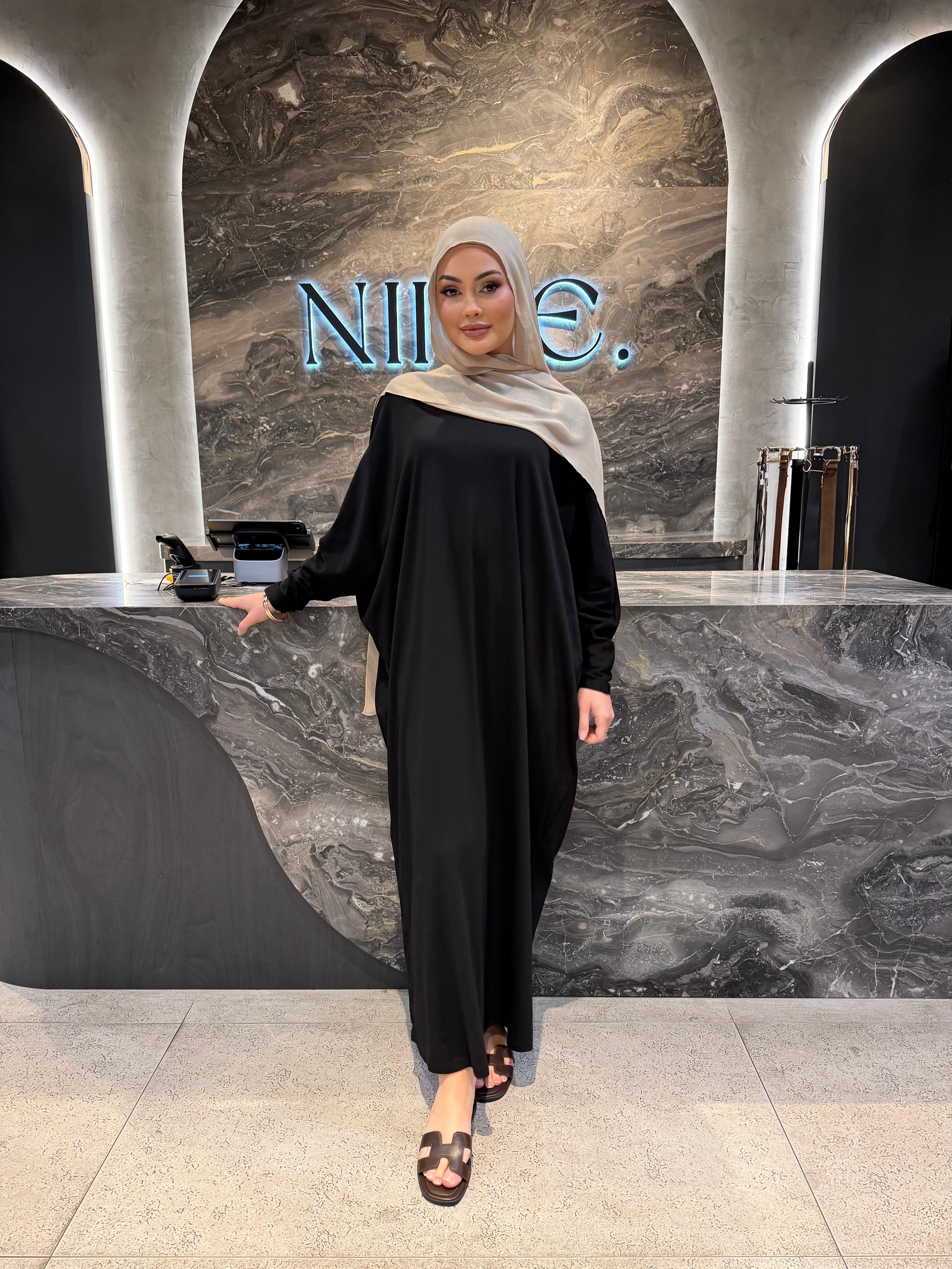 Umrah abaya