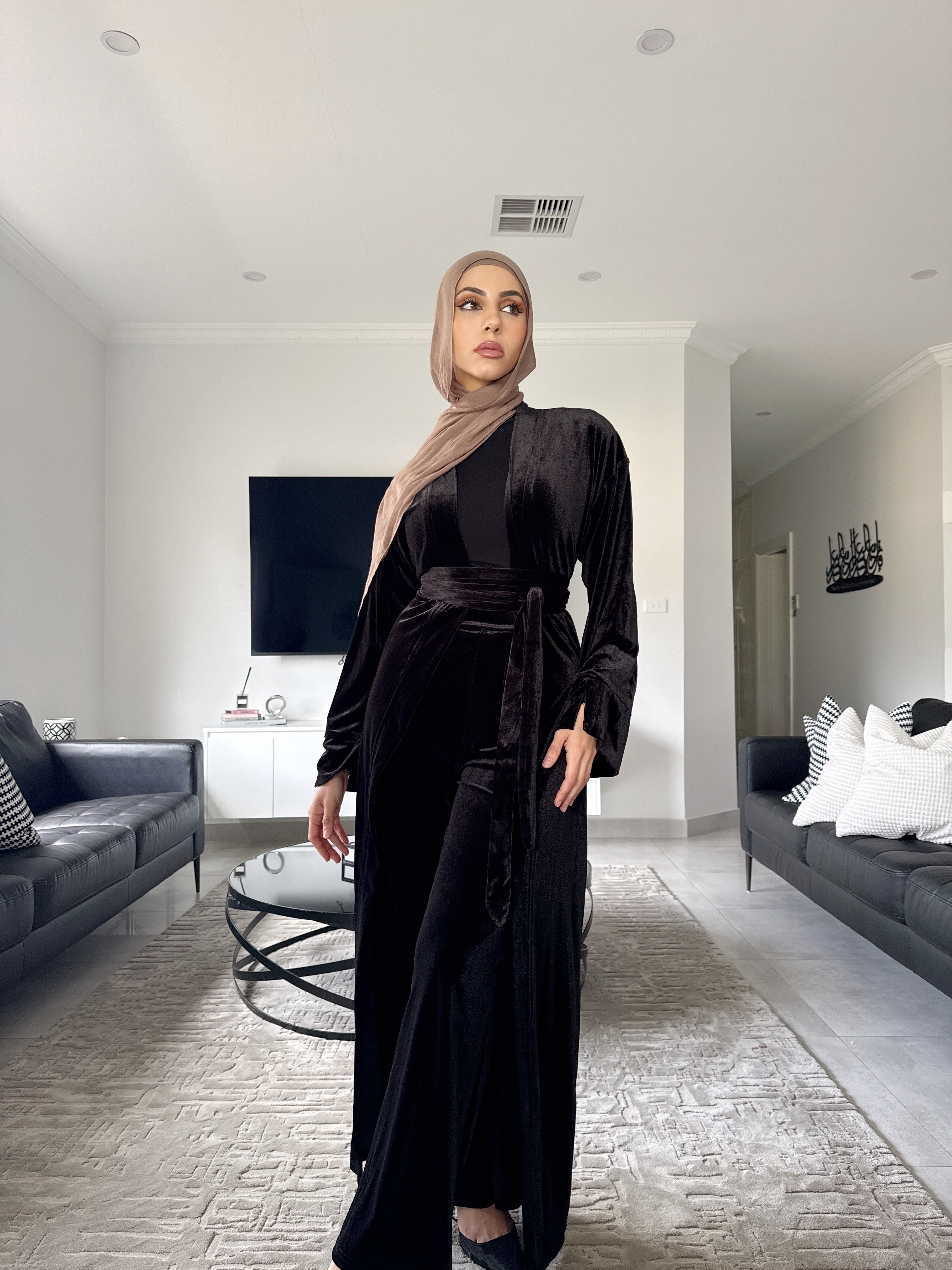 Vienna Velvet Set