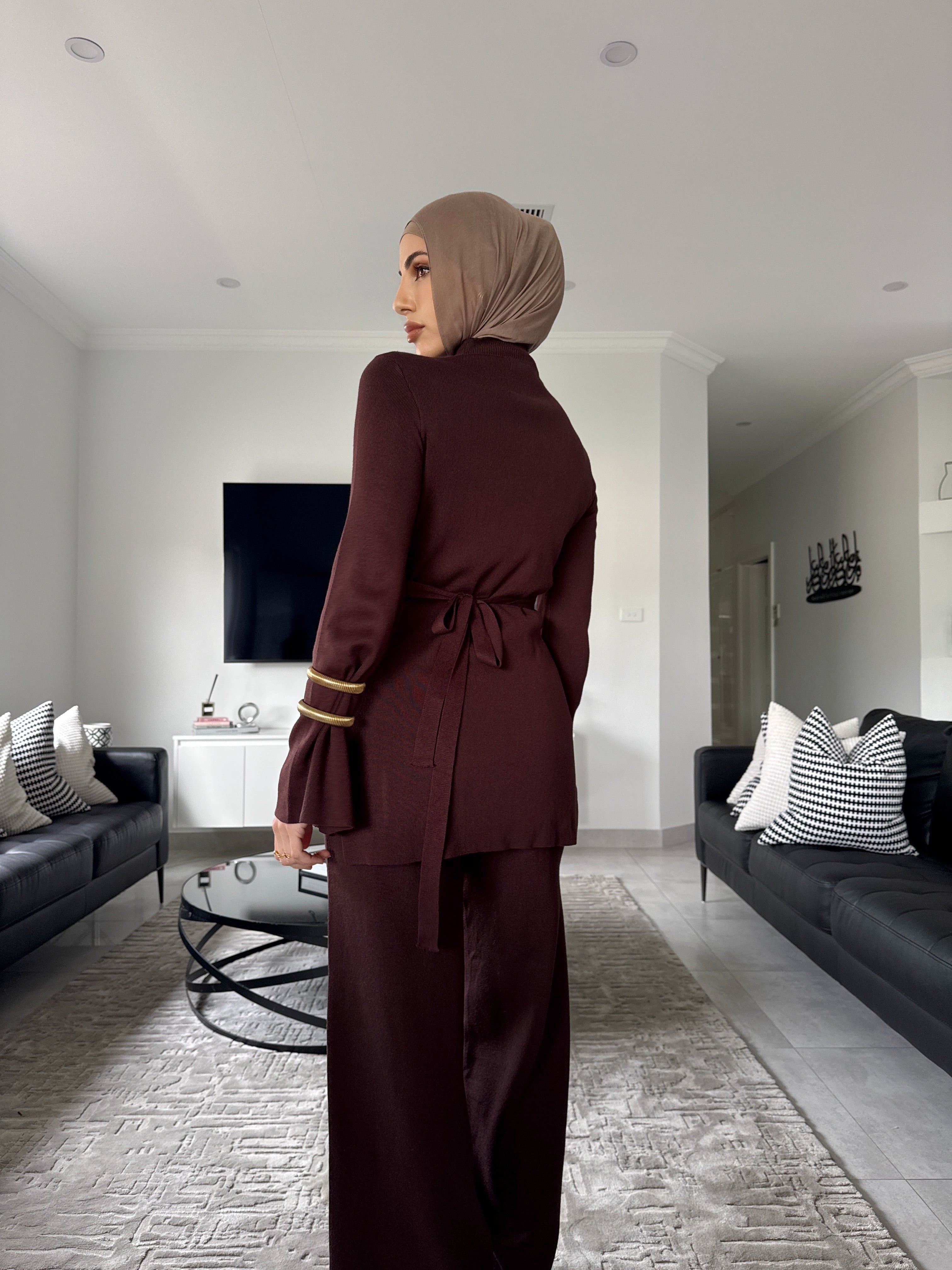 Tyra set