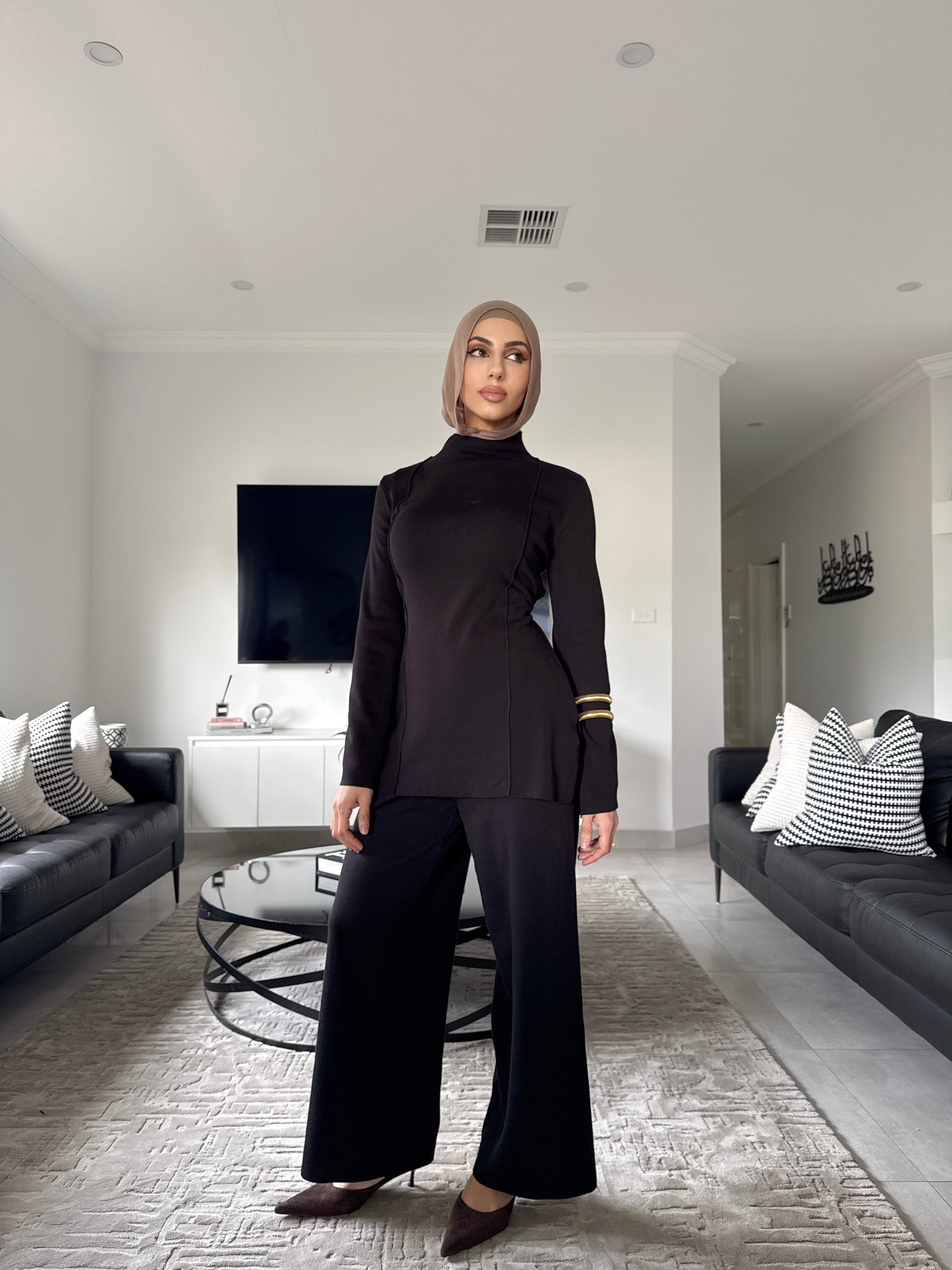 Tyra set