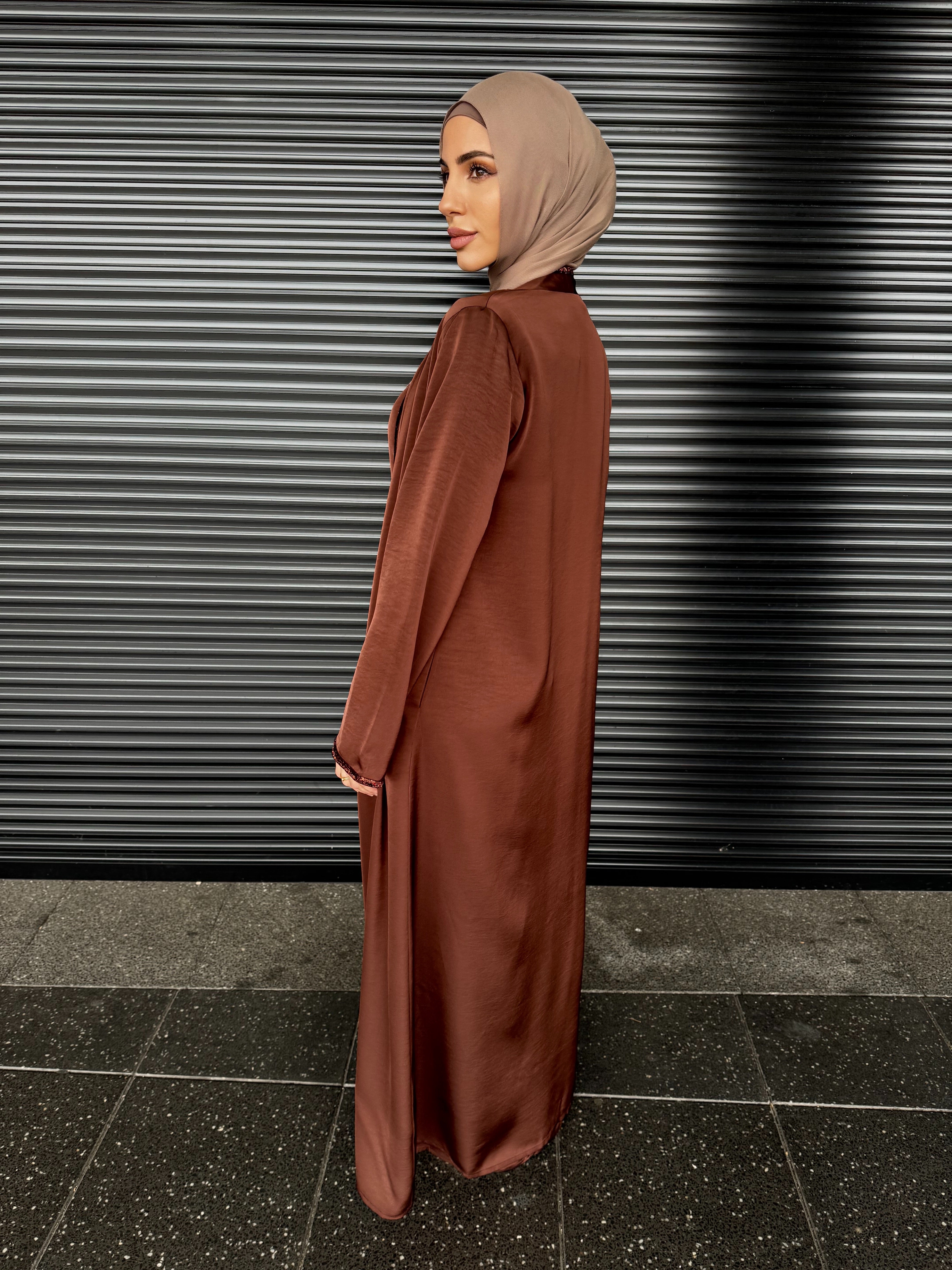 Layan Cape – Niice Pty Ltd