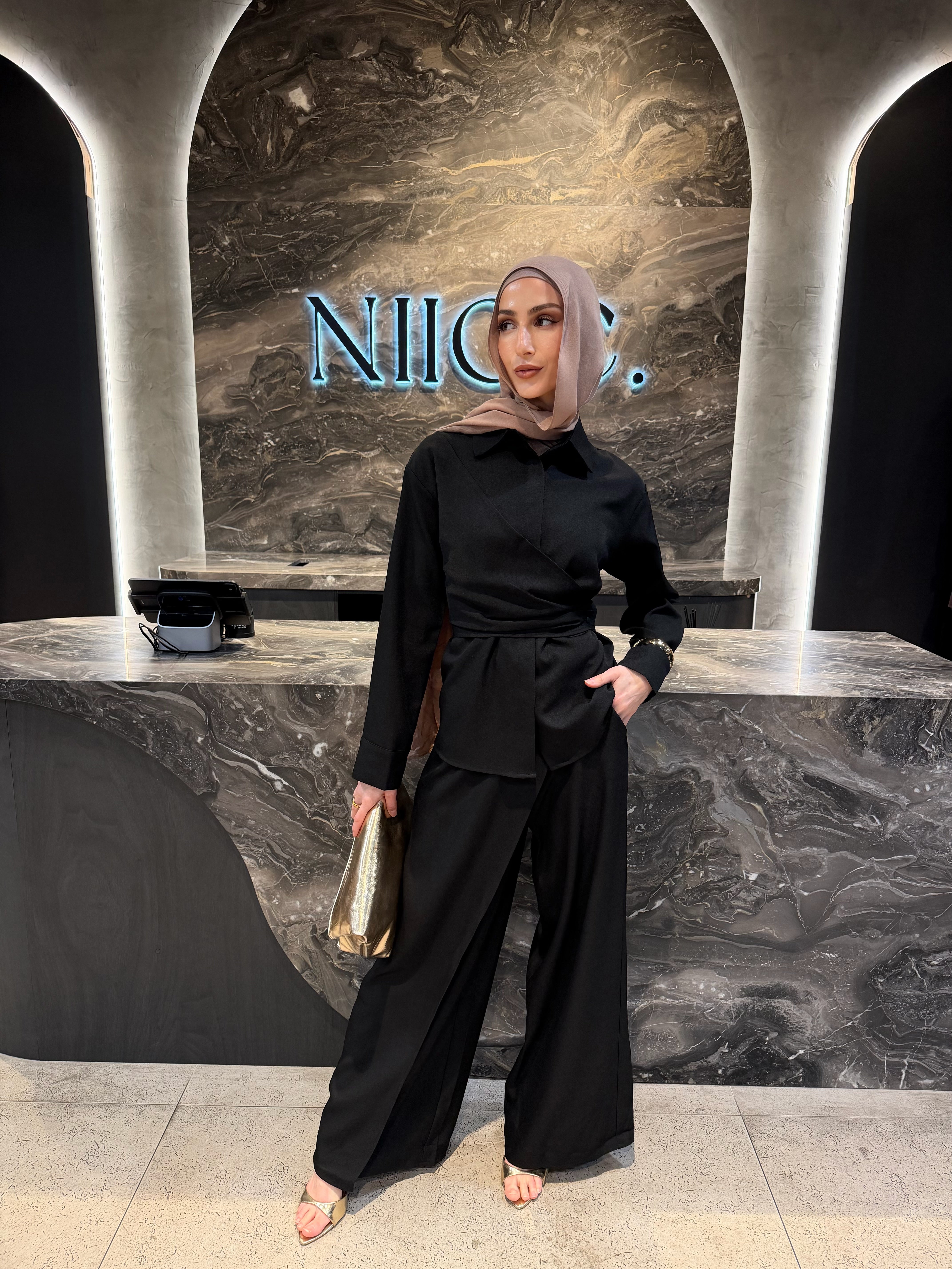 Cari Set