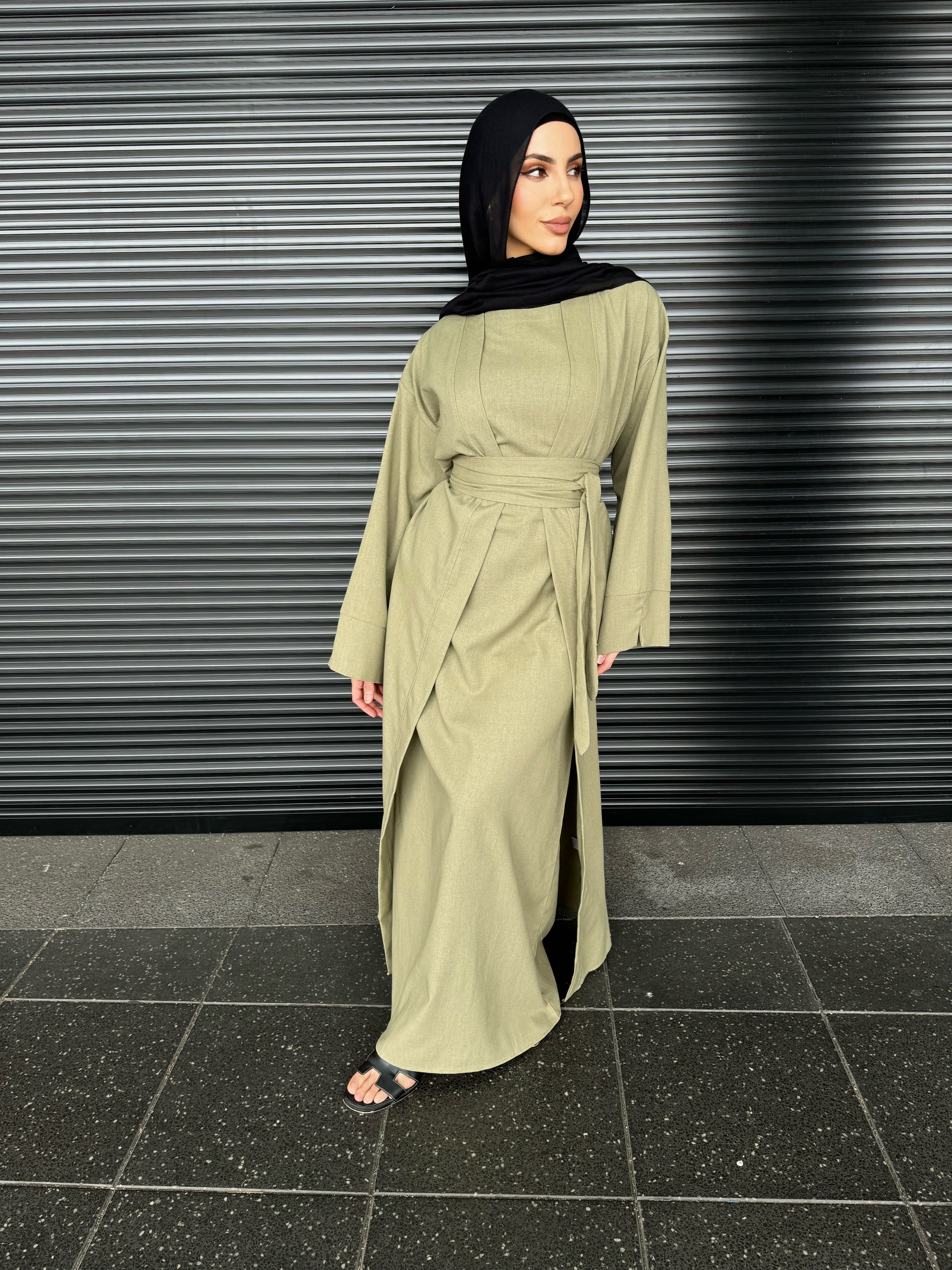 Malaak linen abaya set